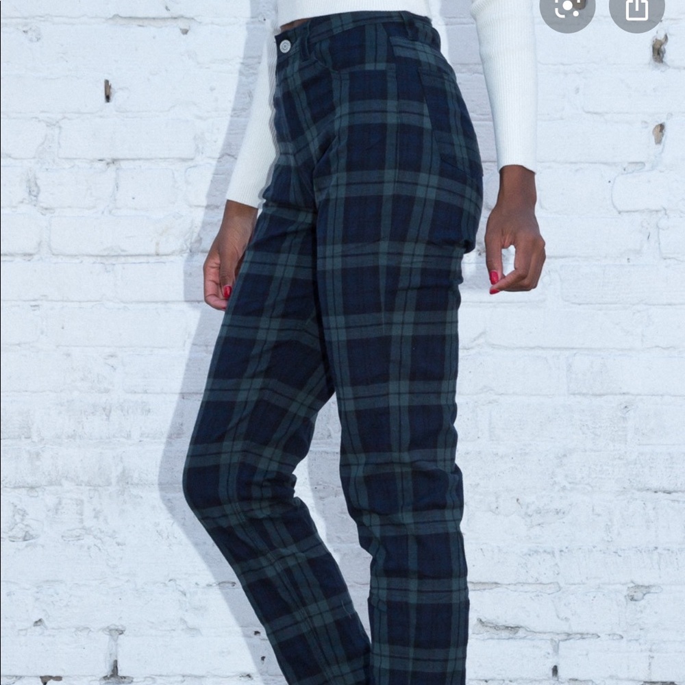 Brandy Melville green plaid tilden pants!